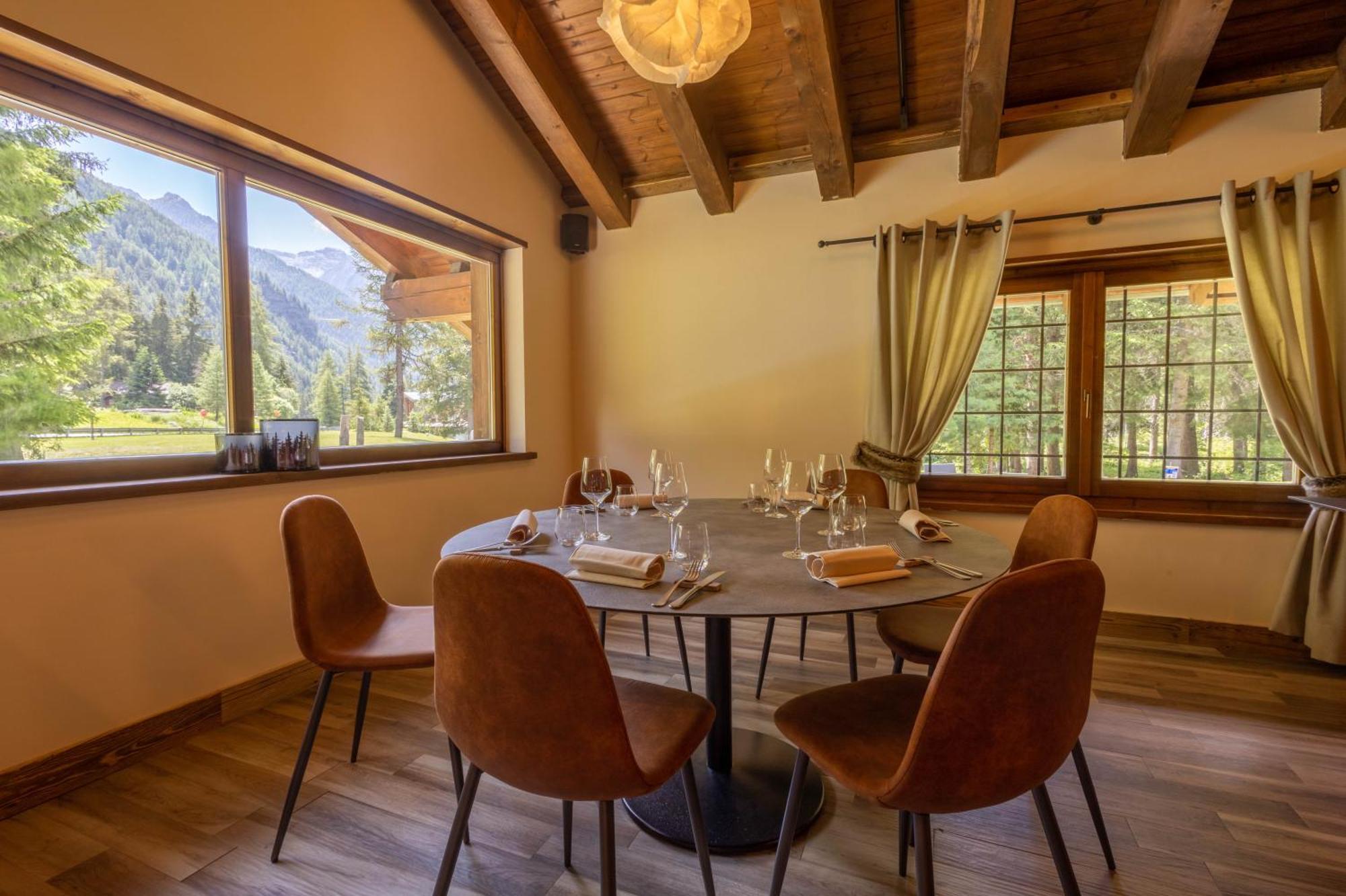 Hotel Stella Alpina Champoluc Esterno foto