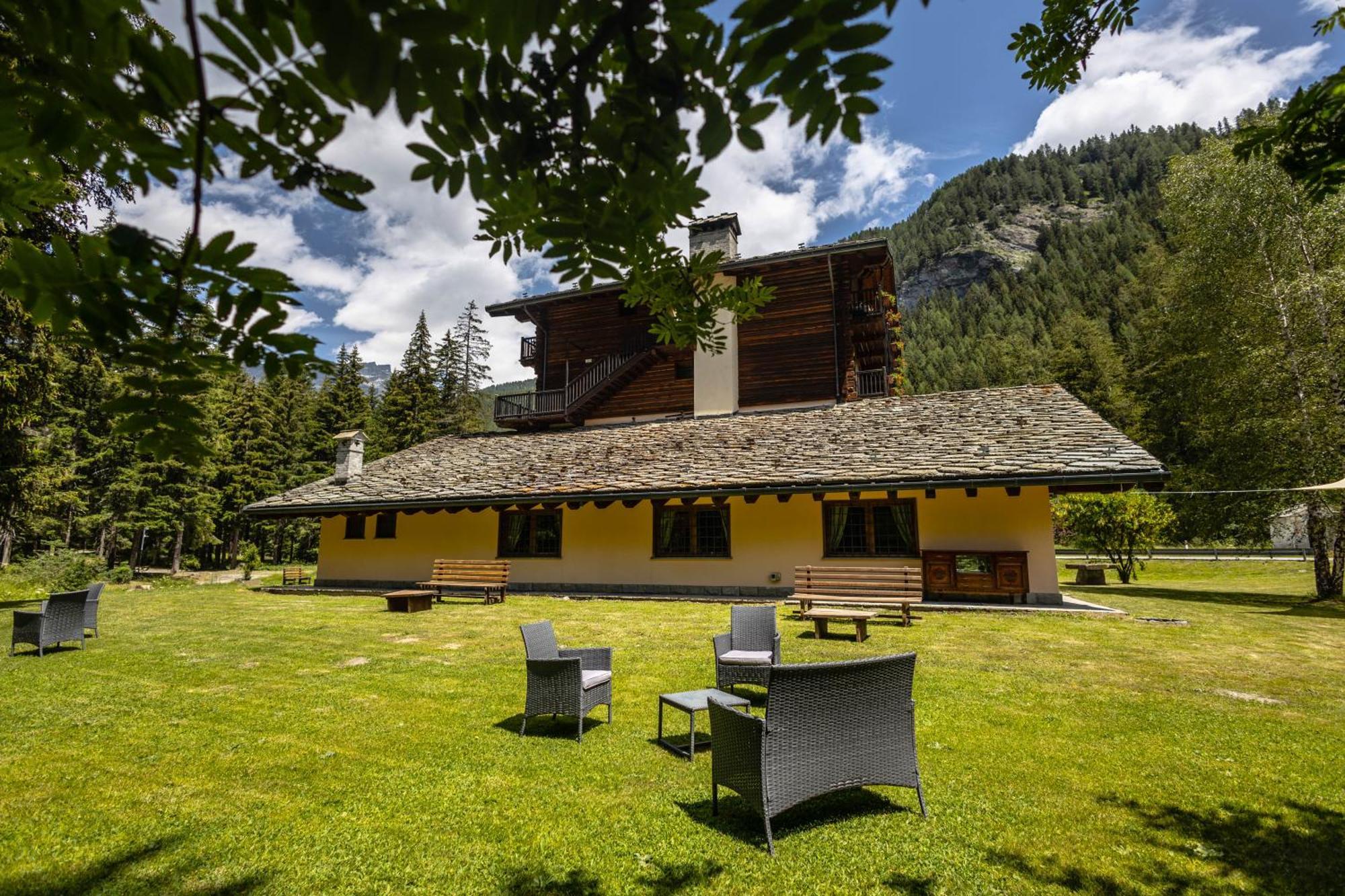 Hotel Stella Alpina Champoluc Esterno foto